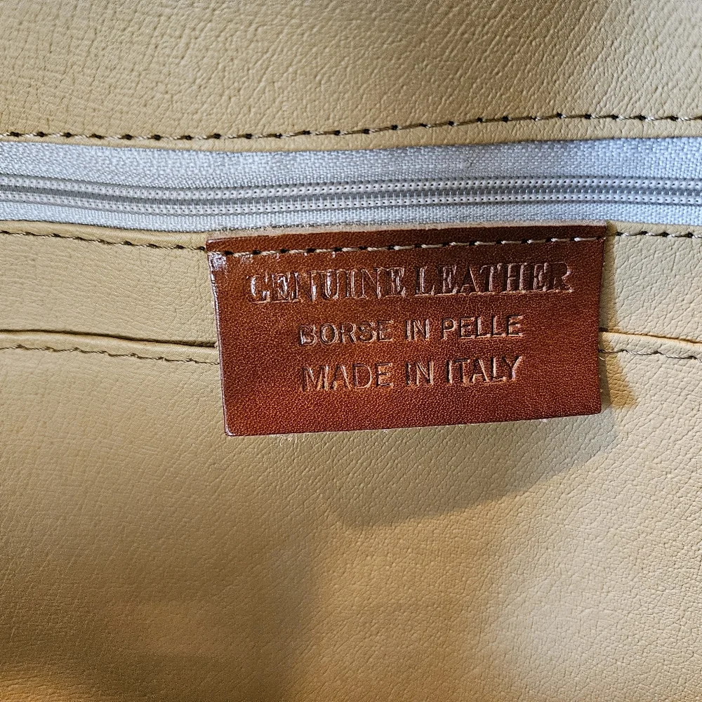 Borse In Pelle Red Italian Leather Backpack - Picture 6 of 6